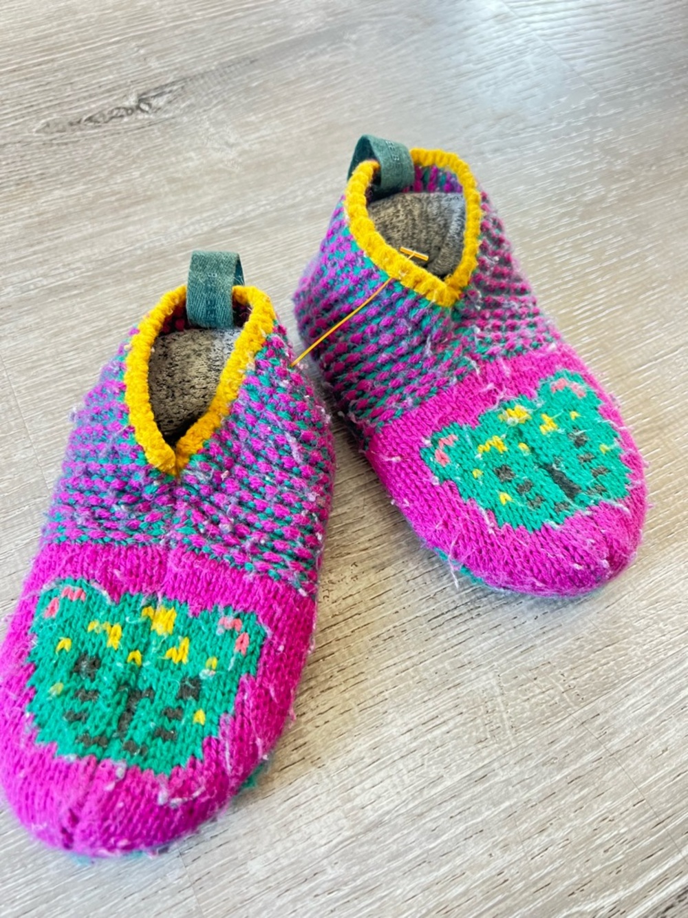 Bombas Kids Pink Green Yellow Patterned Cozy Slippers